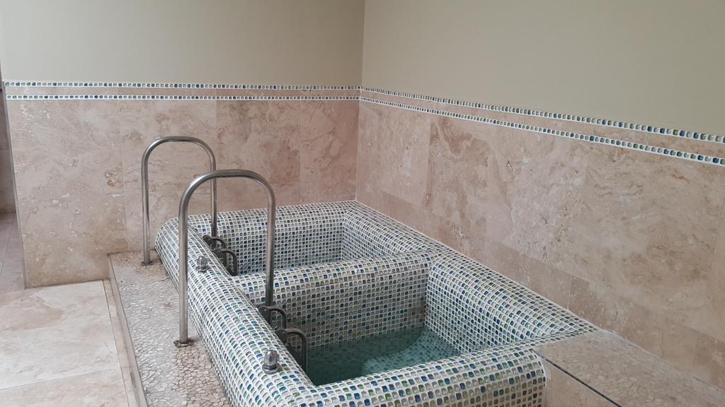 Private Kaliva 605, Club Mykonos Resort Langebaan Exteriör bild